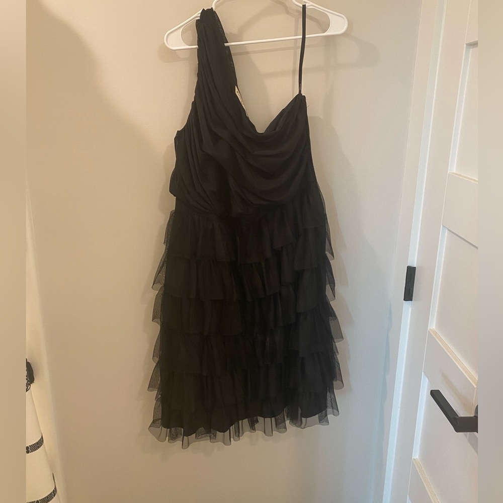 Wayward Fancies One shoulder Black Formal Dress